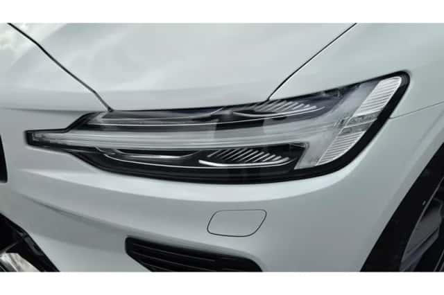 Volvo V60 (2022) thumbnail 12