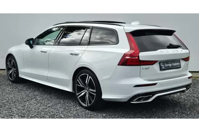Volvo V60 (2022) thumbnail 3