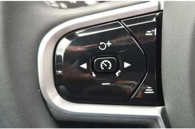 Volvo V60 (2022) thumbnail 38