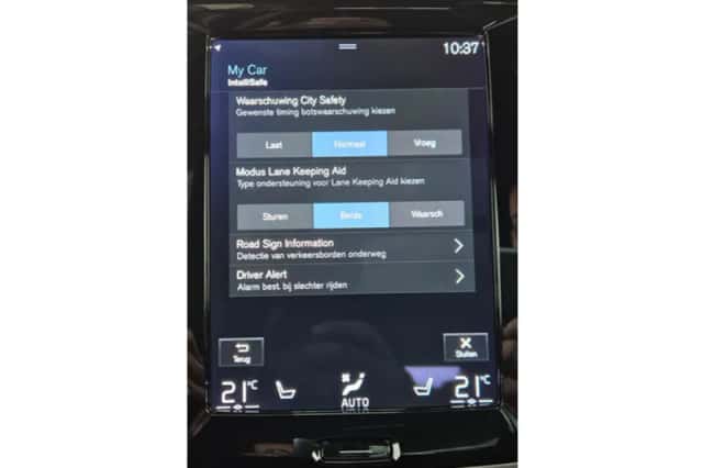 Volvo V60 (2022) thumbnail 45
