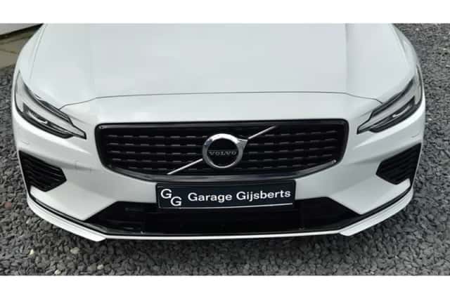 Volvo V60 (2022) thumbnail 10