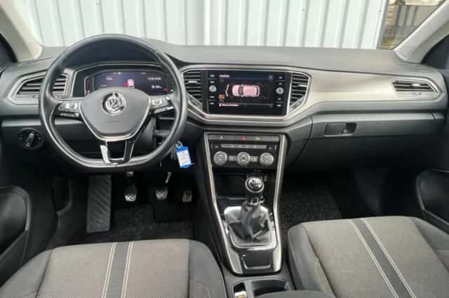 Volkswagen T-Roc (2018) thumbnail 14