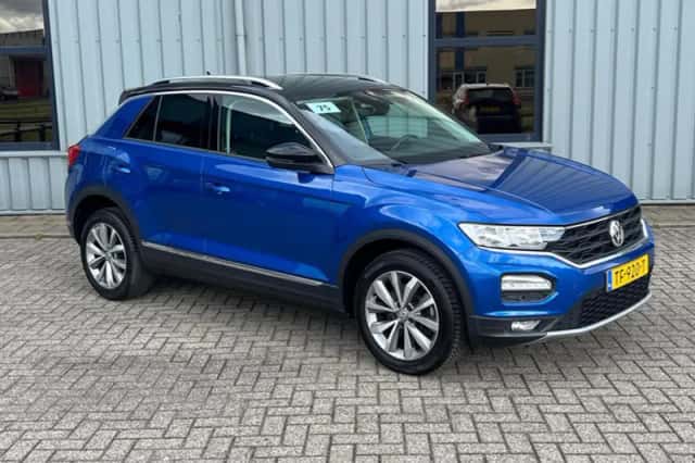 Volkswagen T-Roc (2018) thumbnail 6