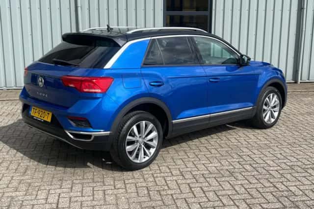 Volkswagen T-Roc (2018) thumbnail 7
