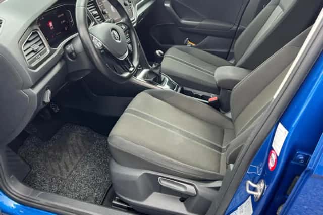 Volkswagen T-Roc (2018) thumbnail 8