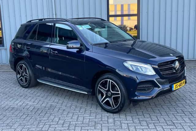Mercedes-Benz GLE (2016) thumbnail 3