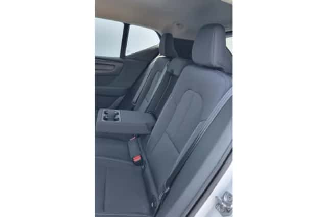 Volvo XC40 (2021) thumbnail 13