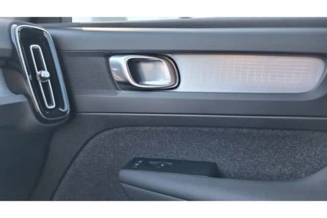 Volvo XC40 (2021) thumbnail 19