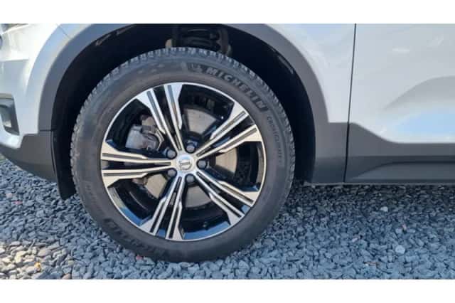 Volvo XC40 (2021) thumbnail 5
