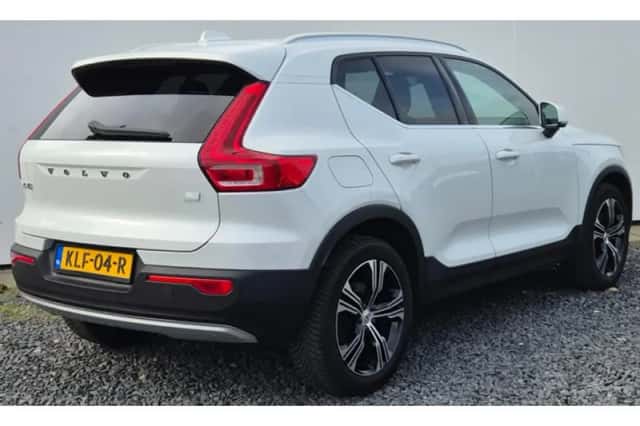 Volvo XC40 (2021) thumbnail 6