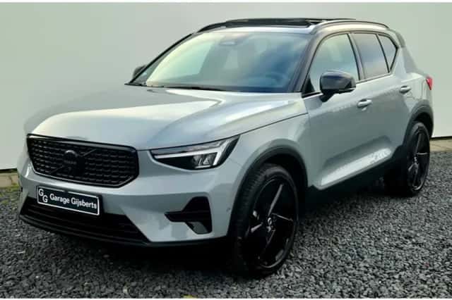 Volvo XC40 (2025) thumbnail 1
