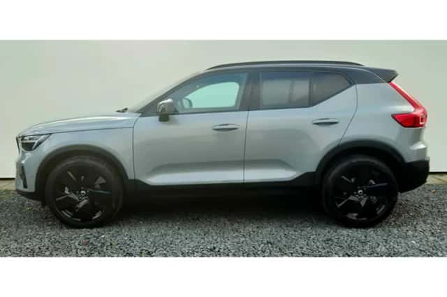 Volvo XC40 (2025) thumbnail 2