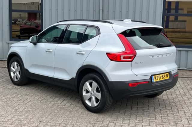 Volvo XC40 (2021) thumbnail 5