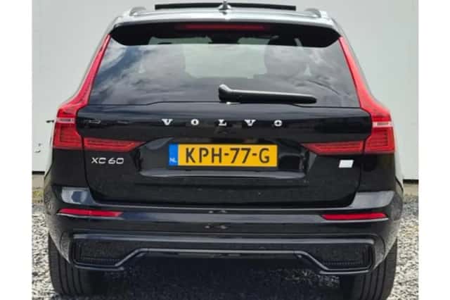 Volvo XC60 (2021) thumbnail 4