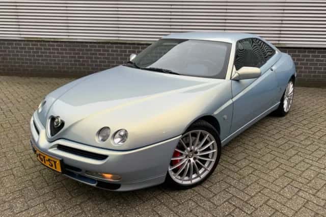 Alfa Romeo GTV (2001) thumbnail 2