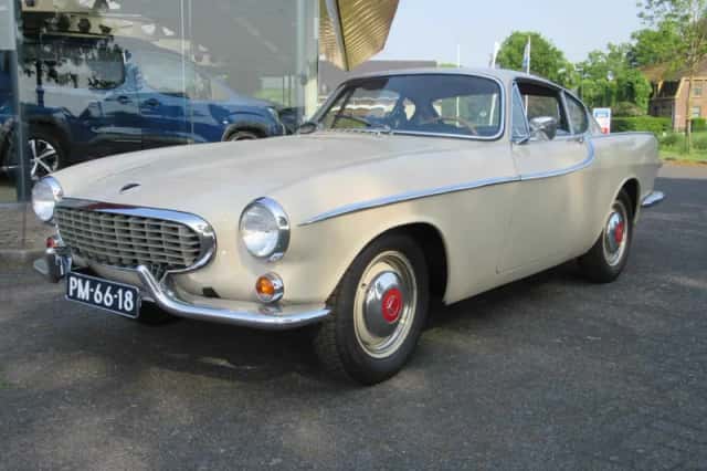 Volvo P1800 (1963) thumbnail 1