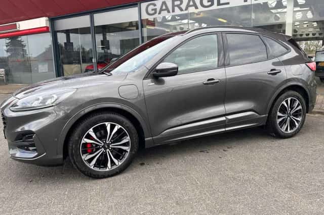 Ford Kuga (2020) thumbnail 4