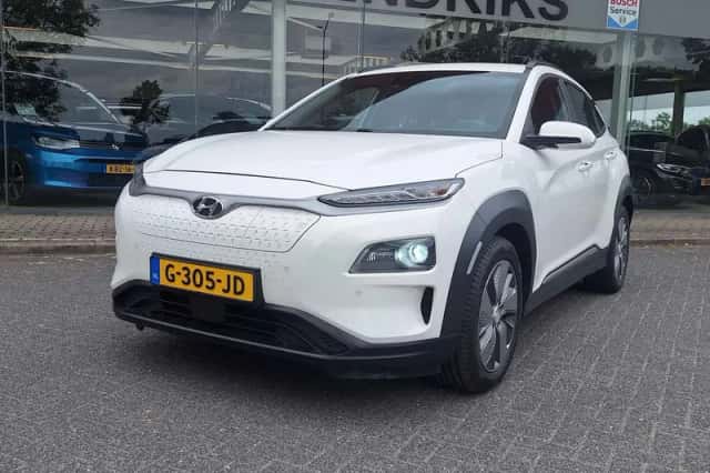 Hyundai Kona (2018) thumbnail 3