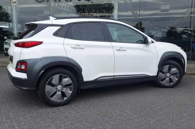 Hyundai Kona (2018) thumbnail 6