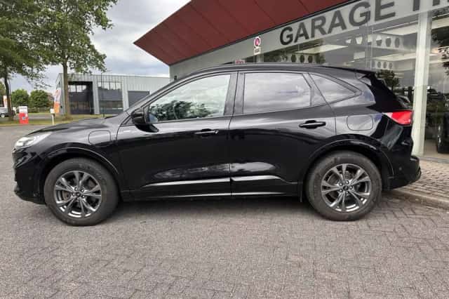Ford Kuga (2021) thumbnail 3