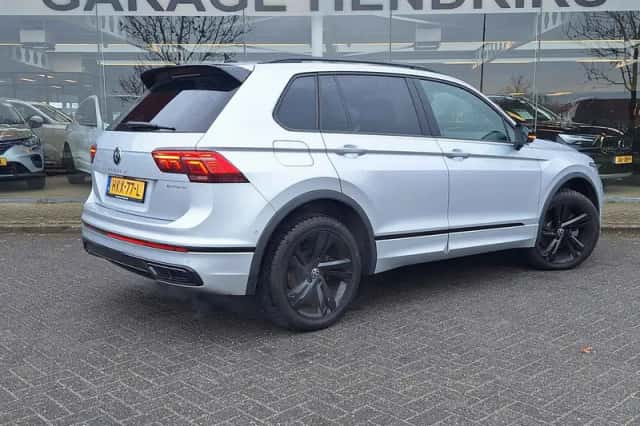 Volkswagen Tiguan (2022) thumbnail 5