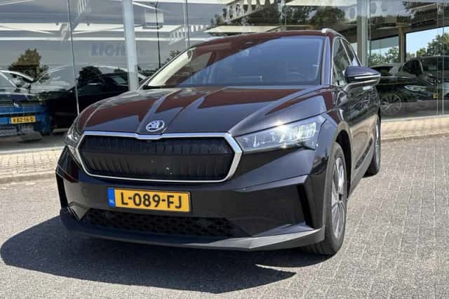 Škoda Enyaq (2021) thumbnail 3