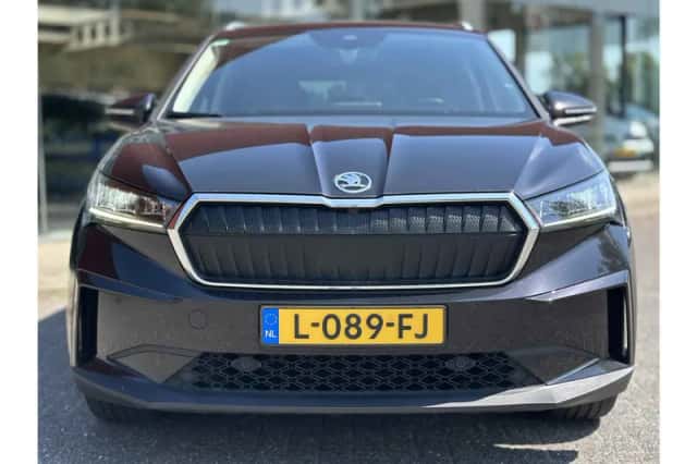 Škoda Enyaq (2021) thumbnail 4