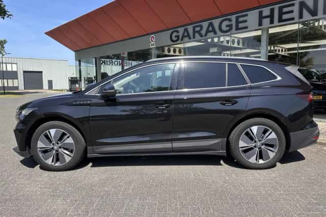 Škoda Enyaq (2021) thumbnail 5