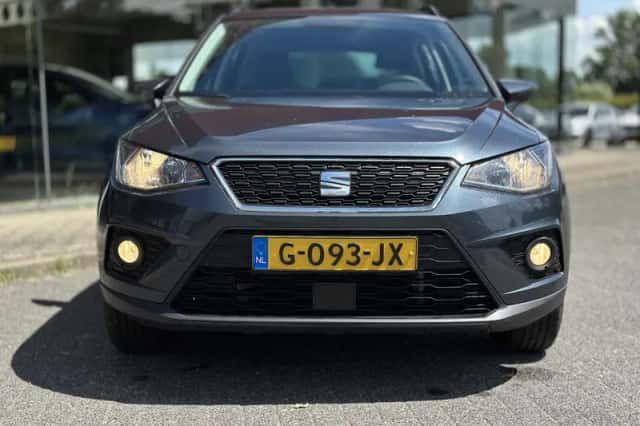 SEAT Arona (2019) thumbnail 3