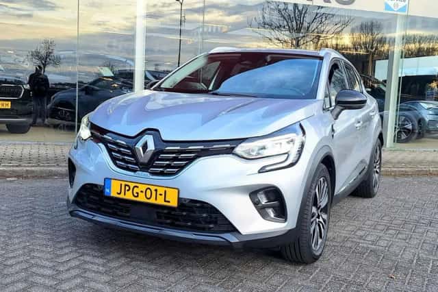 Renault Captur (2019) thumbnail 2