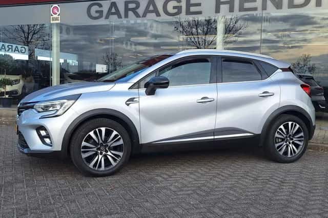Renault Captur (2019) thumbnail 3