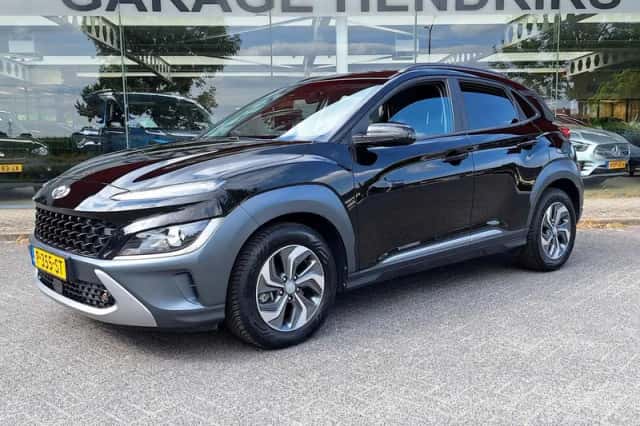 Hyundai Kona (2022) thumbnail 1