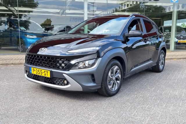 Hyundai Kona (2022) thumbnail 3