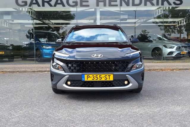 Hyundai Kona (2022) thumbnail 5