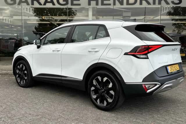 Kia Sportage (2022) thumbnail 3