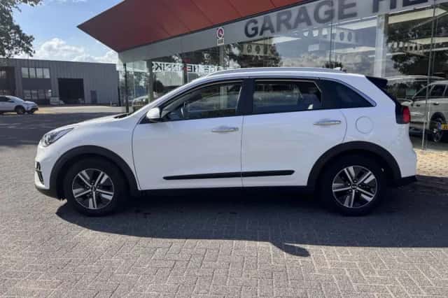 Kia Niro (2021) thumbnail 3