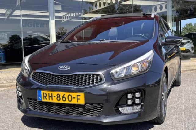 Kia Ceed (2017) thumbnail 2