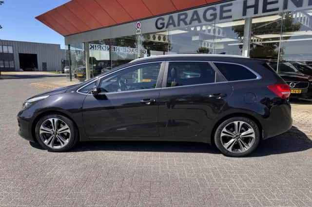 Kia Ceed (2017) thumbnail 3