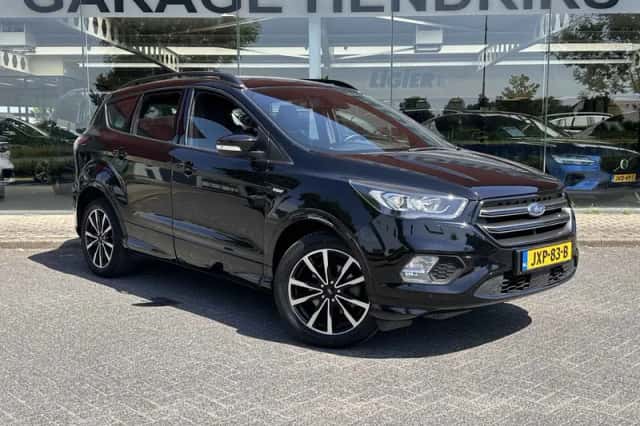 Ford Kuga (2018) thumbnail 5