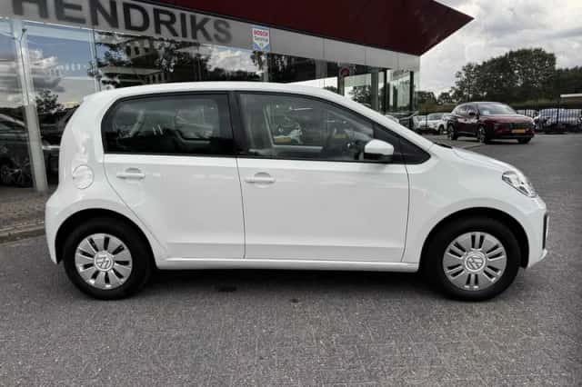 Volkswagen Up! (2021) thumbnail 6