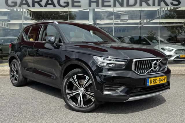 Volvo XC40 (2021) thumbnail 5