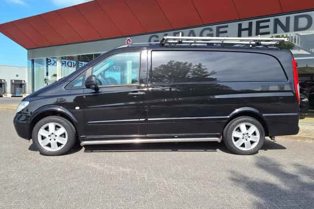 Mercedes-Benz Vito (2010) thumbnail 3