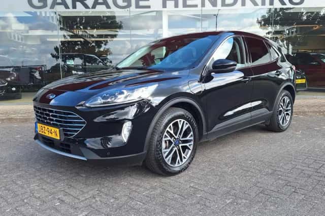 Ford Kuga (2021) thumbnail 1