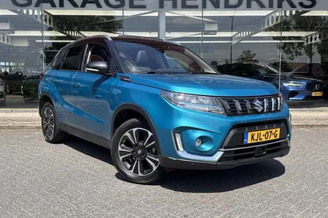 Suzuki Vitara (2022) thumbnail 4