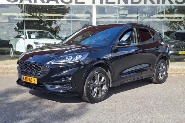 Ford Kuga (2023) thumbnail 1