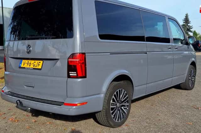 Volkswagen Transporter (2024) thumbnail 4