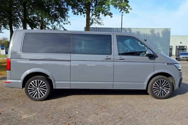 Volkswagen Transporter (2024) thumbnail 5