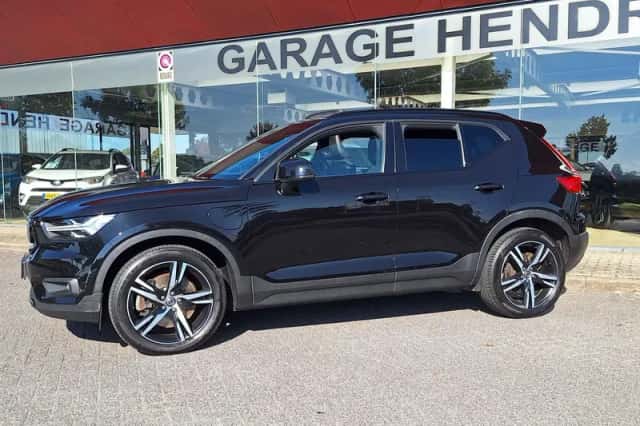 Volvo XC40 (2021) thumbnail 4