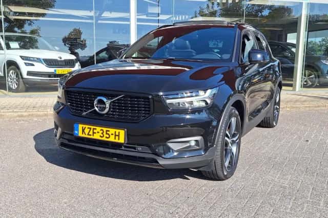 Volvo XC40 (2021) thumbnail 5