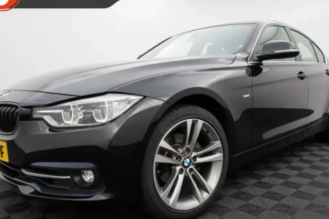 BMW 3-Serie (2017) thumbnail 1